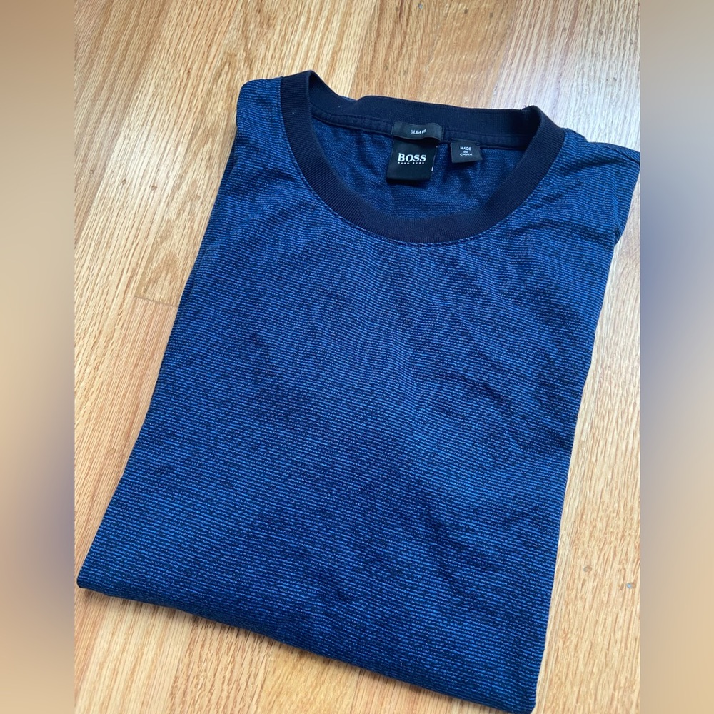 Men’s slim fit crew neck tee by Hugo Boss in size L